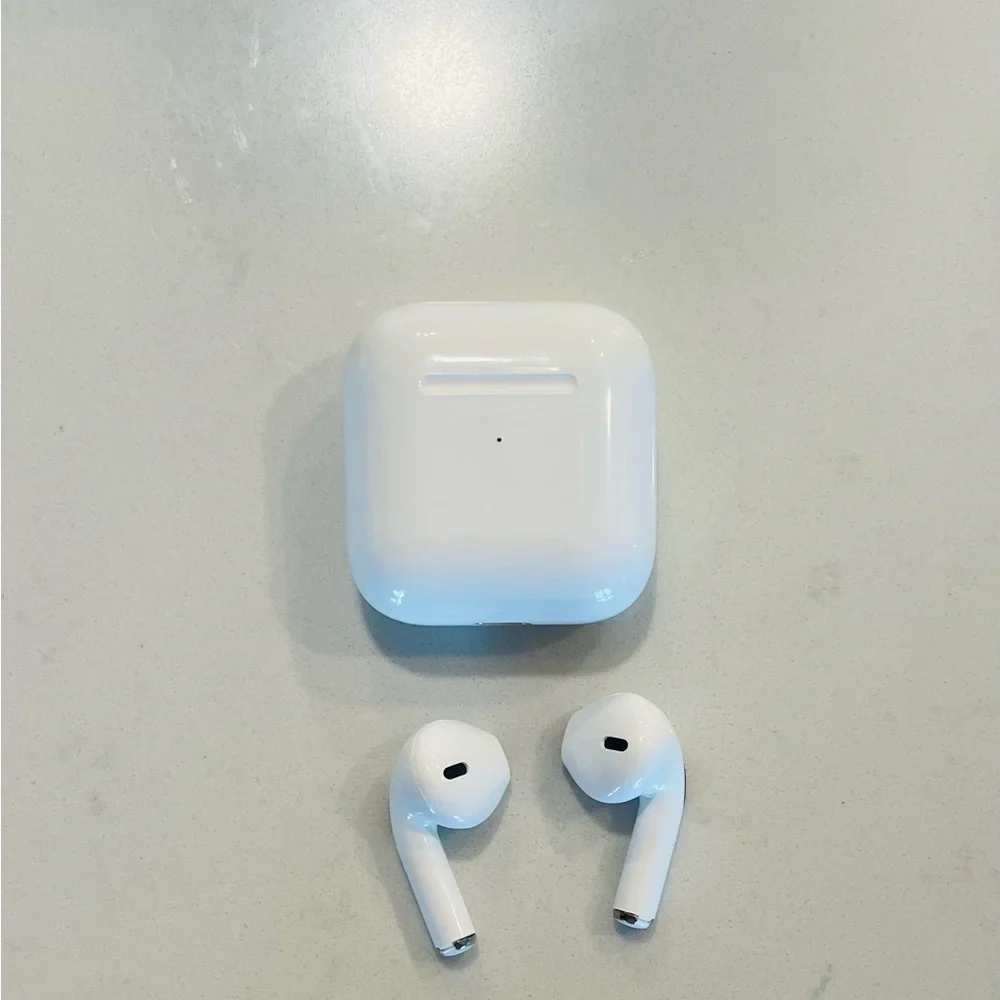 True Wireless Stereo Earbuds - White